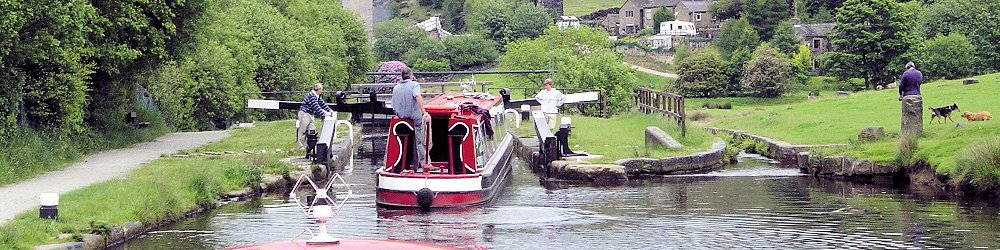 Short break boating holiday near Todmorden on the Rochdale Canal